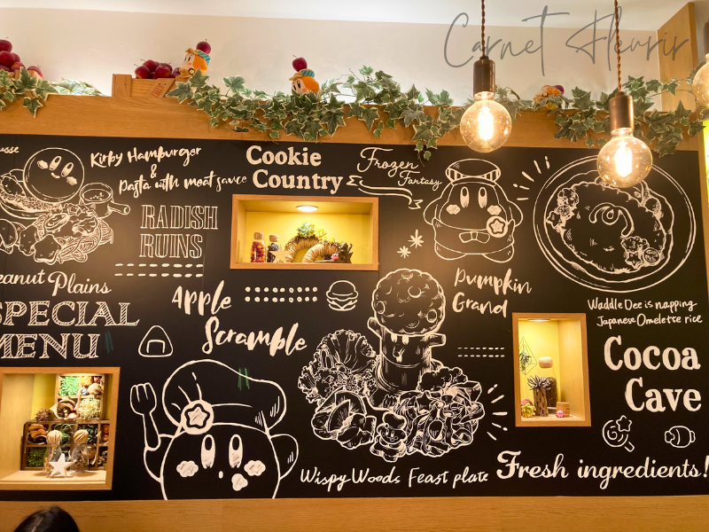 店内黒板に描かれた、手書きのメニューイラスト